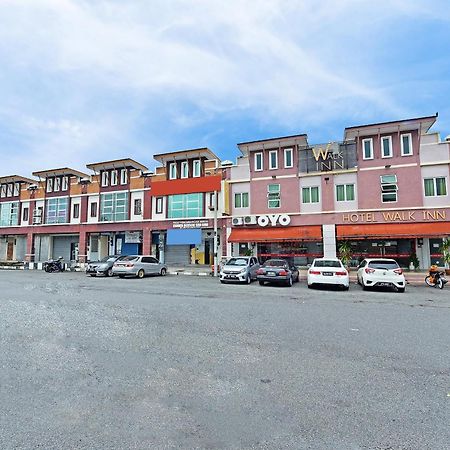 Oyo 582 Hotel Walk Inn Kampong Pasir Puteh  Dış mekan fotoğraf