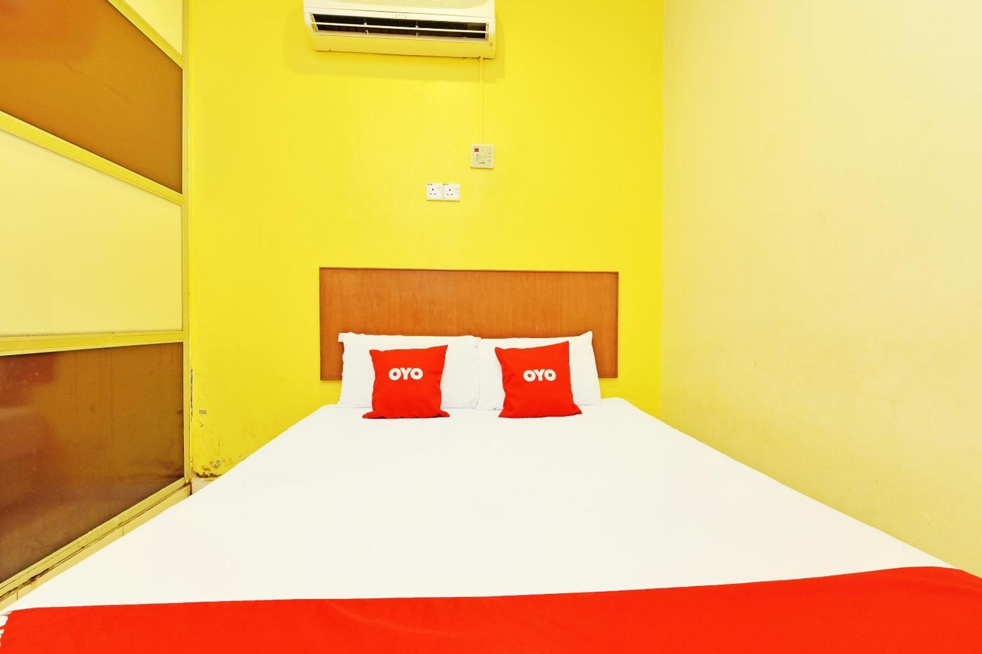 Oyo 582 Hotel Walk Inn Kampong Pasir Puteh  Dış mekan fotoğraf