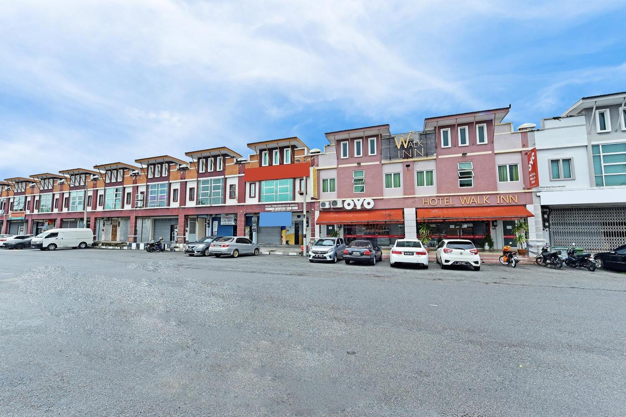 Oyo 582 Hotel Walk Inn Kampong Pasir Puteh  Dış mekan fotoğraf